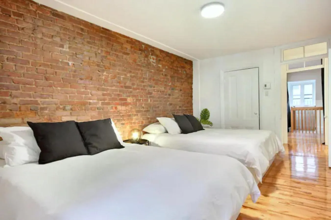 Golden Cross // Typical Old Quebec Appartement